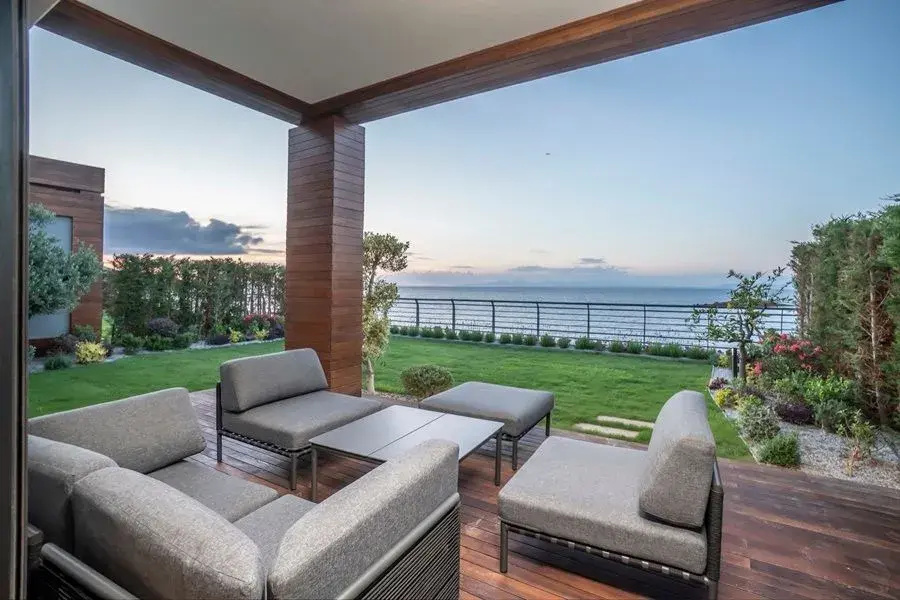 Red Rock Hotel & Suites By Selseve