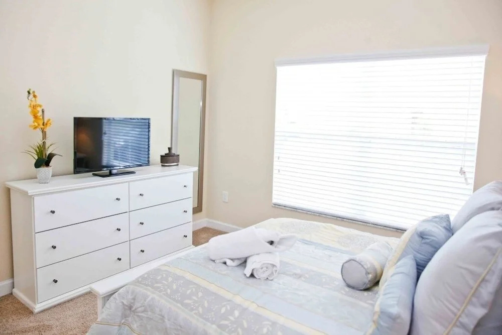 2931 Banana Palm Road 5 Bedroom Townhouse by Redawning