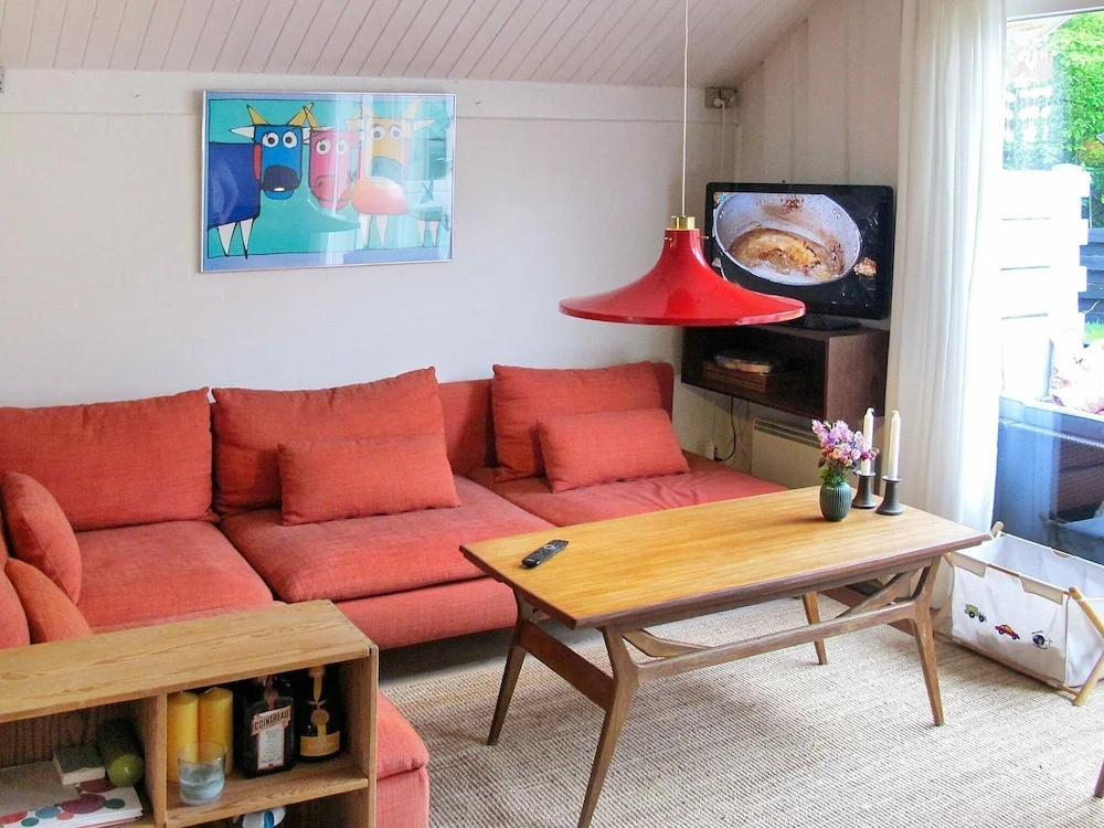 Seaside Holiday Home for 4 in Askeby