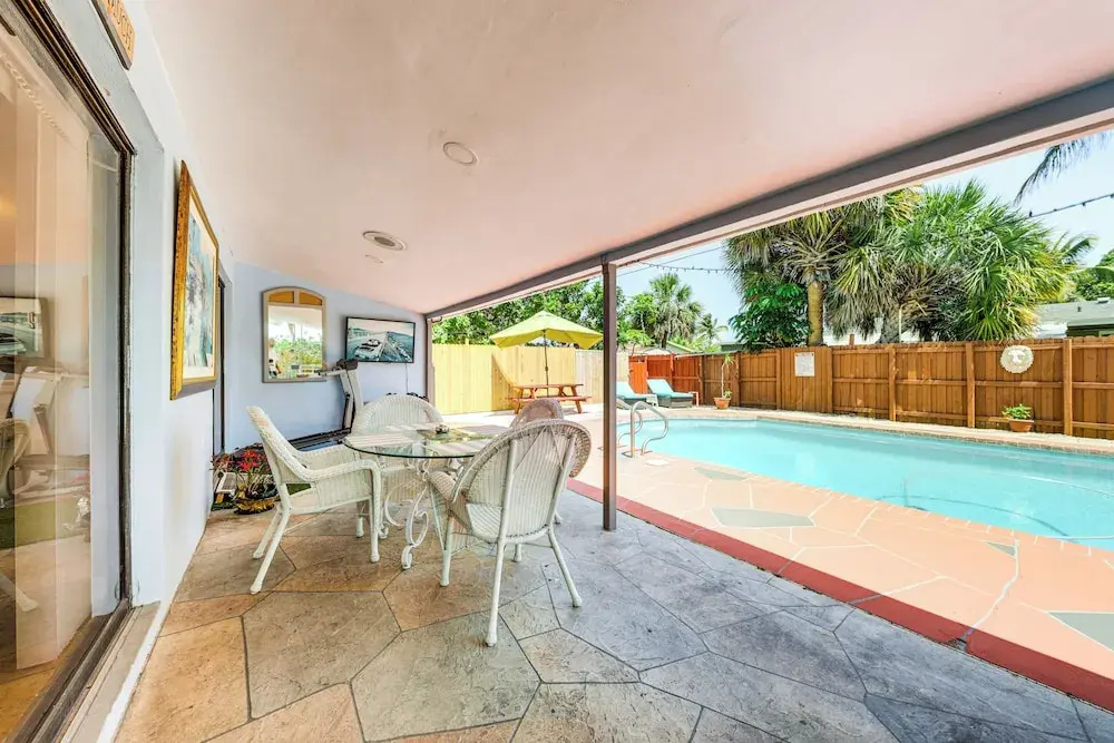 Walk to Dining & Shopping: Pompano Beach Home!