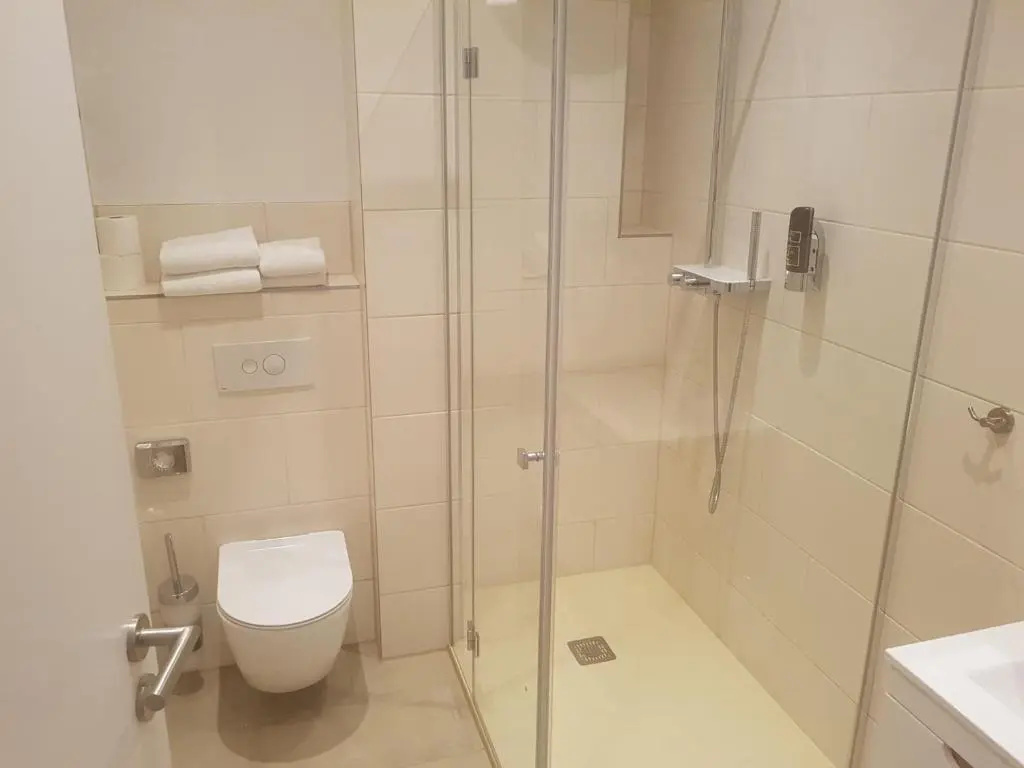 Economy Double room (full double bed)