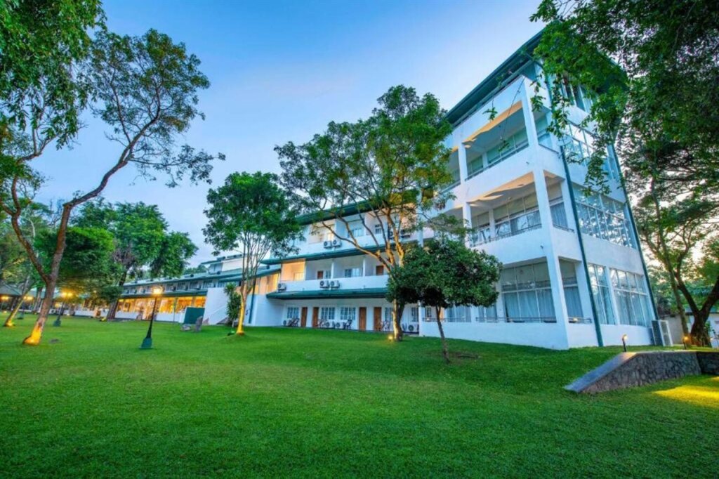 Hotel Sudu Araliya