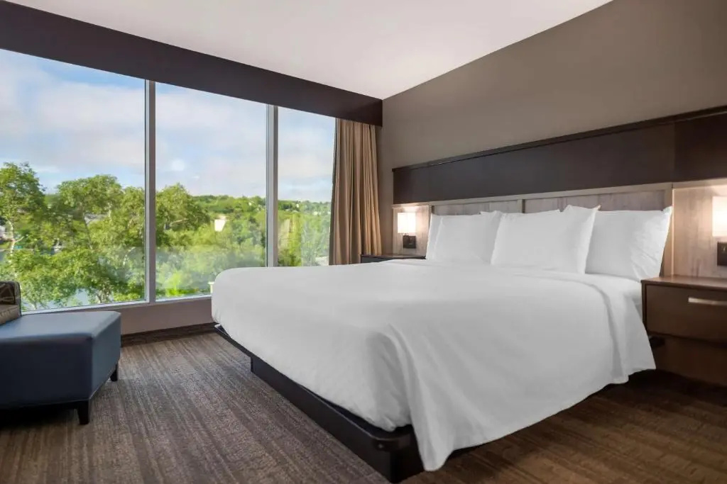 Best Western Plus Chocolate Lake Hotel - Chambres