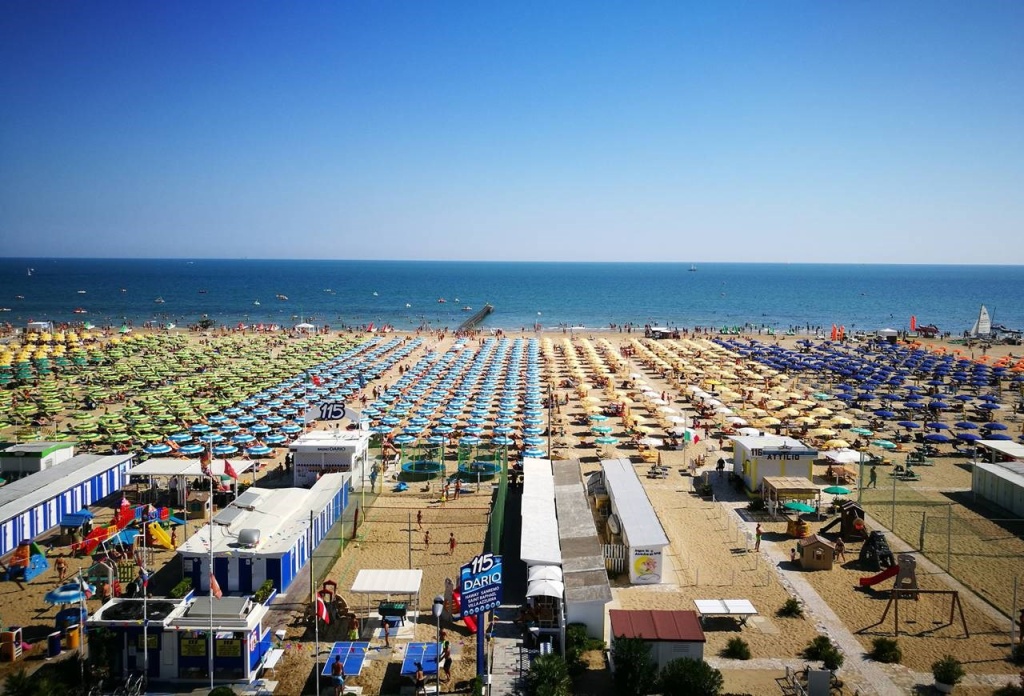 Beach & Waterfront