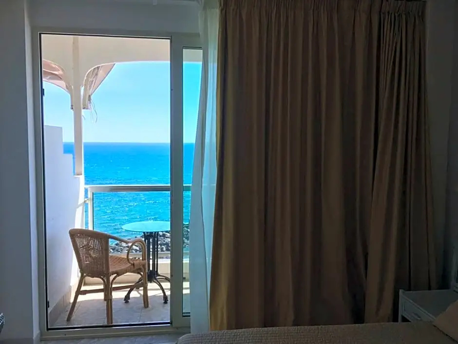 Apartment with sea view