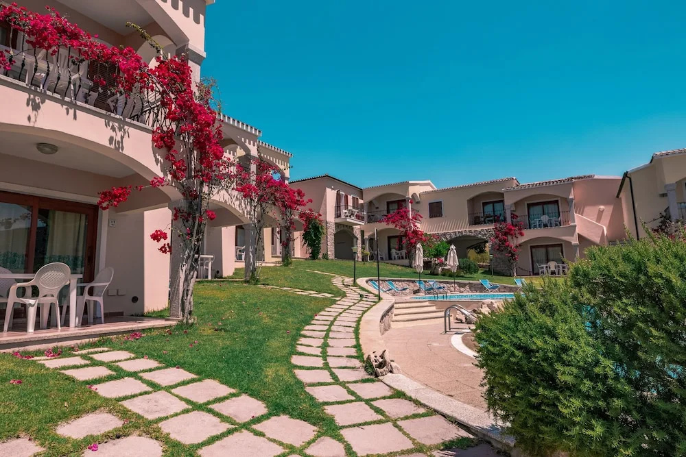 The Fantastic Residenza Badus two Bedroom Sleeps six and Child Num0821