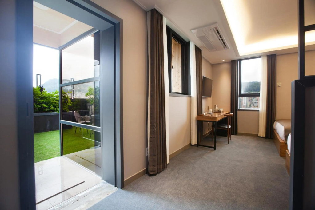 GNB Hotel — 5