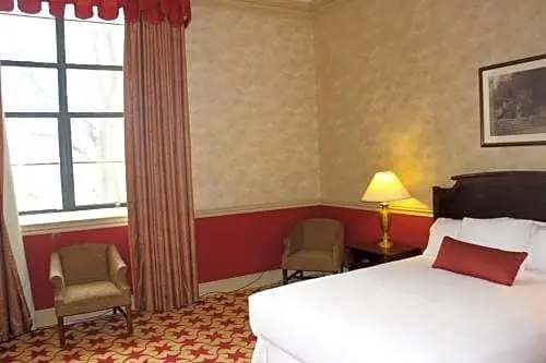 Roberts Riverwalk Urban Resort Hotel - Chambres