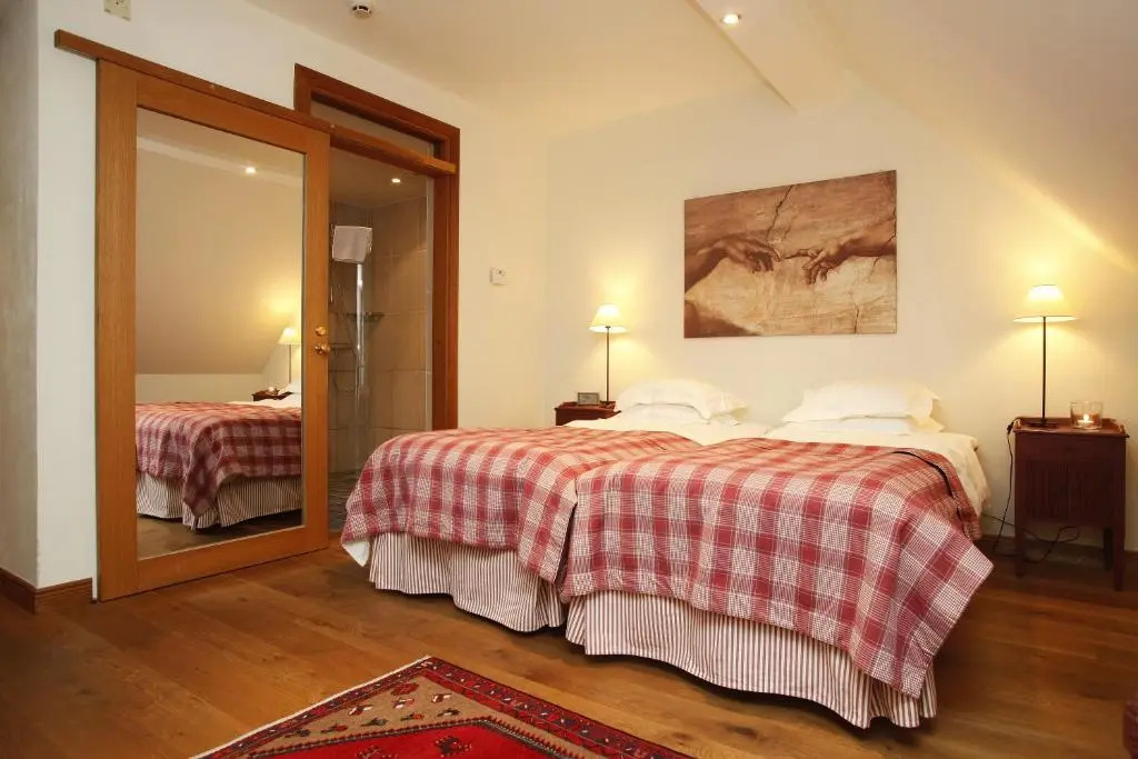 Standard Double room (twin beds)