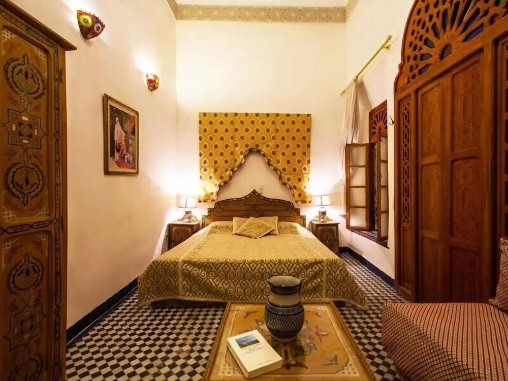 Standard Triple room