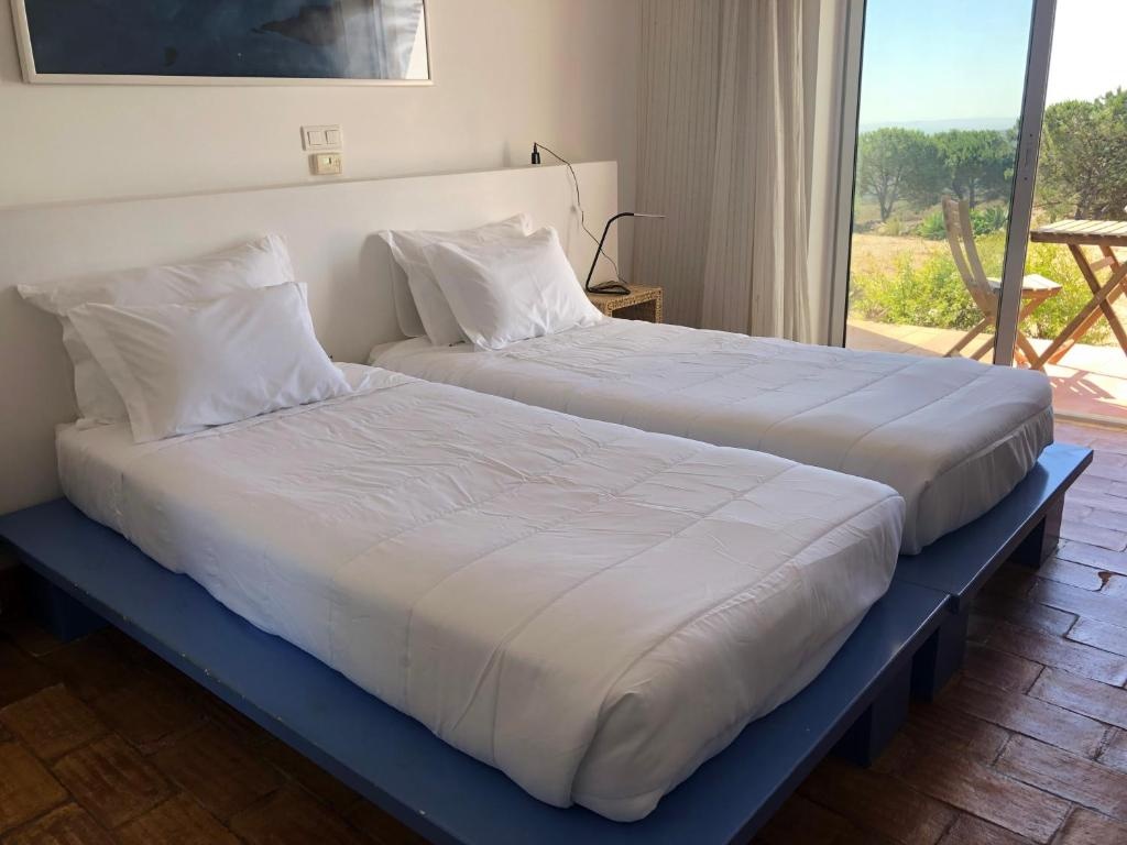 Standard Double room with balcony (full double bed)