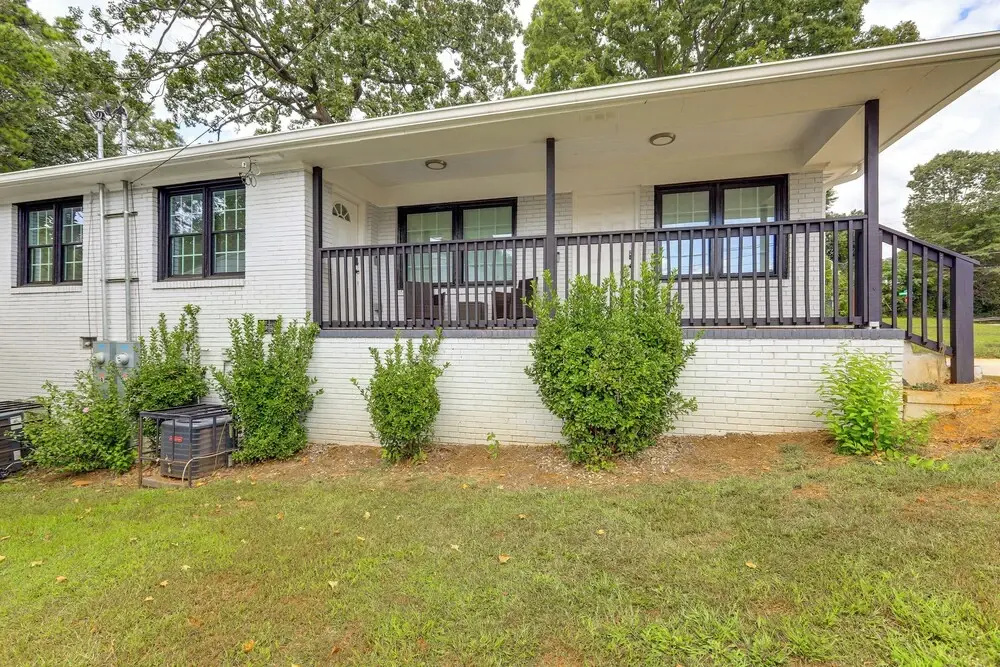< 6 Mi to Airport & Dtwn Atlanta: East Point Home