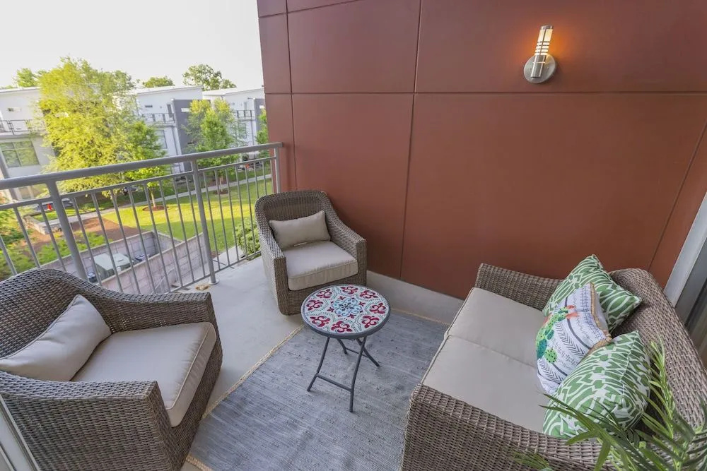 balcony