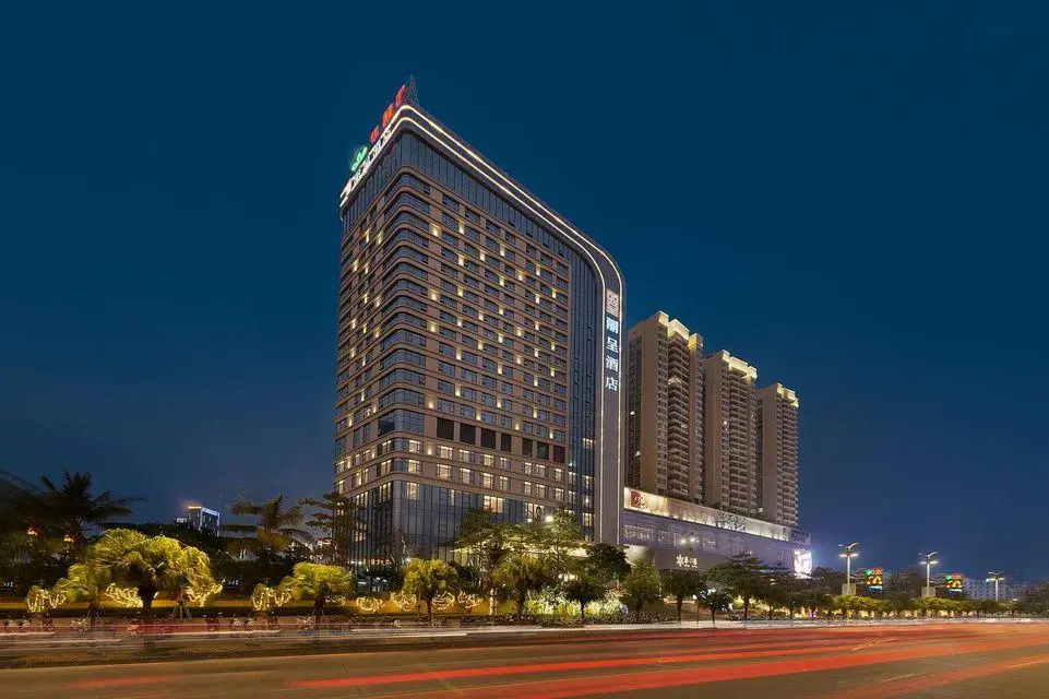 One City Rezen Hotel in Zhanjiang