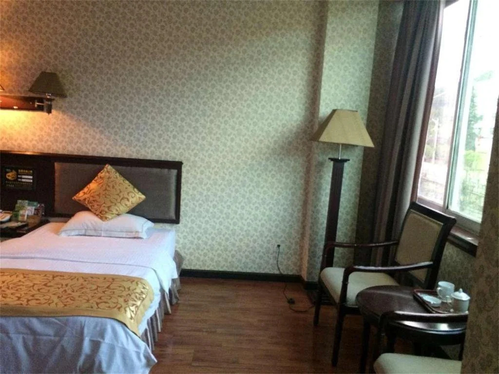 Xingyi Longtai Inn - Général