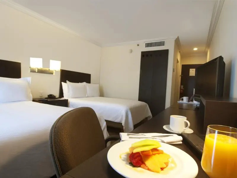 Standard Quadruple room with pool view