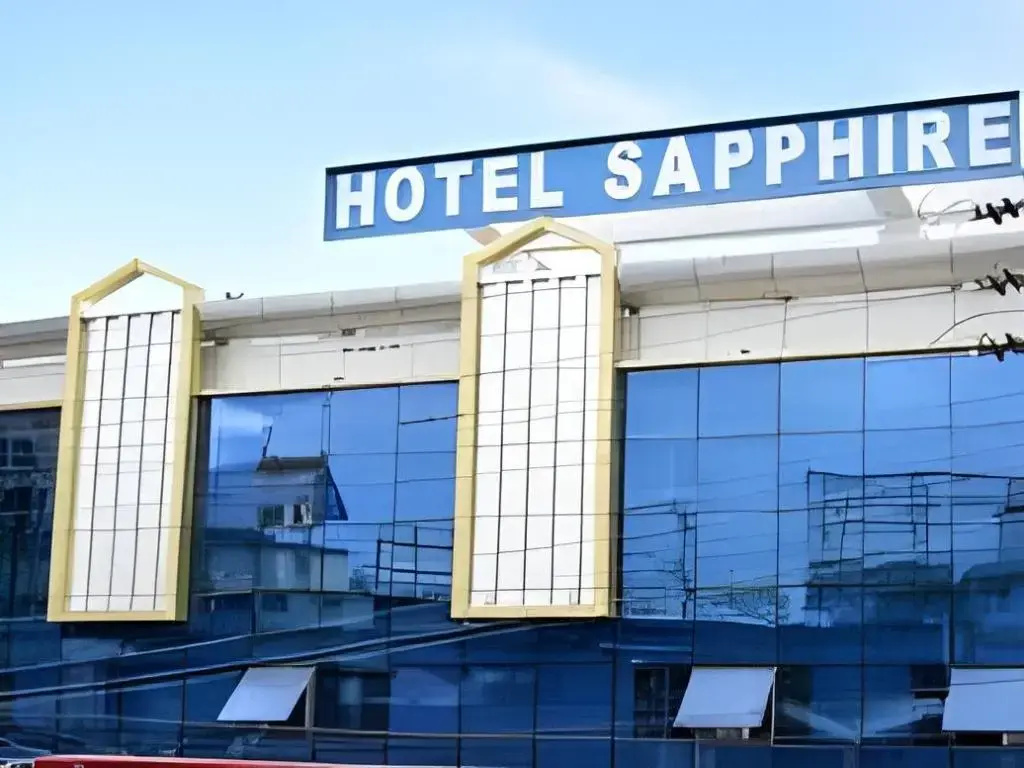 OYO 6645 Hotel Sapphire