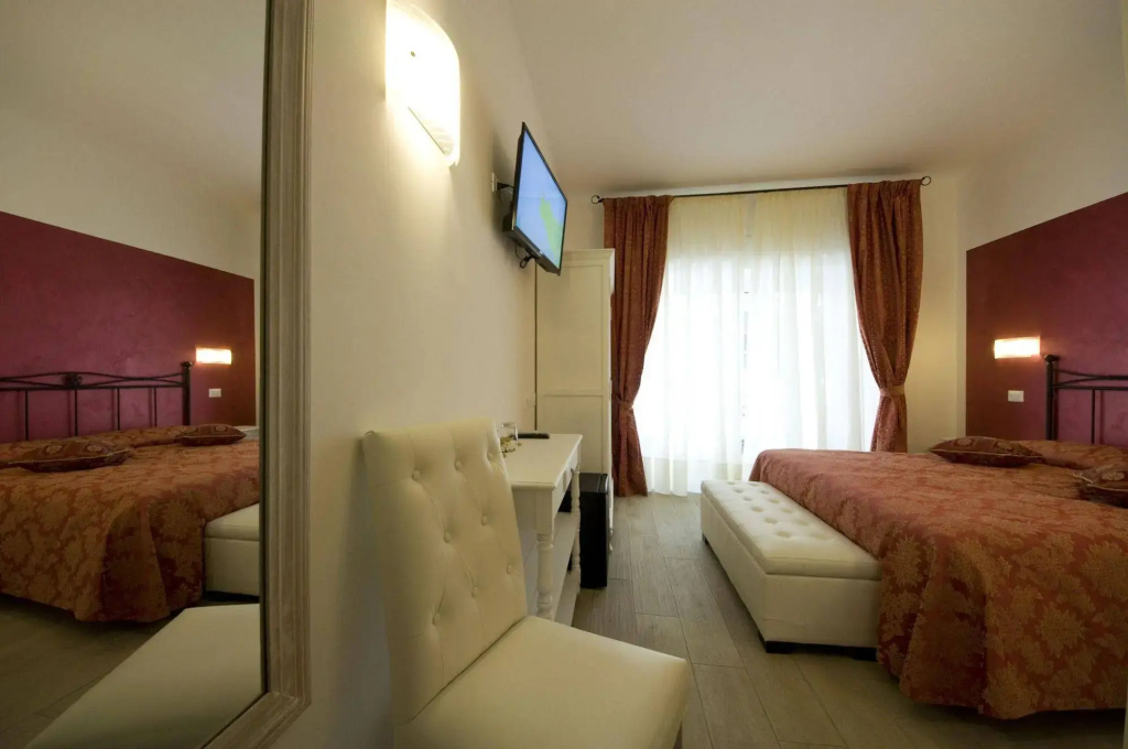 Hotel photo 13
