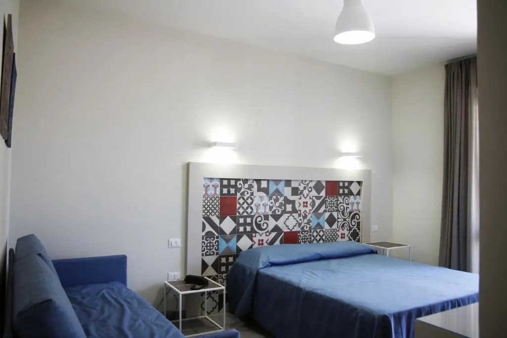 Standard Triple room
