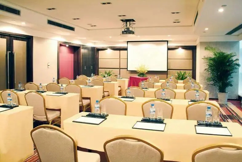 Howard Johnson Huaihai Hotel Shanghai - Général