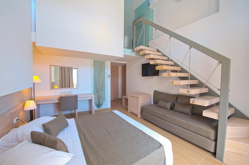 Family Duplex Suite with ocean view