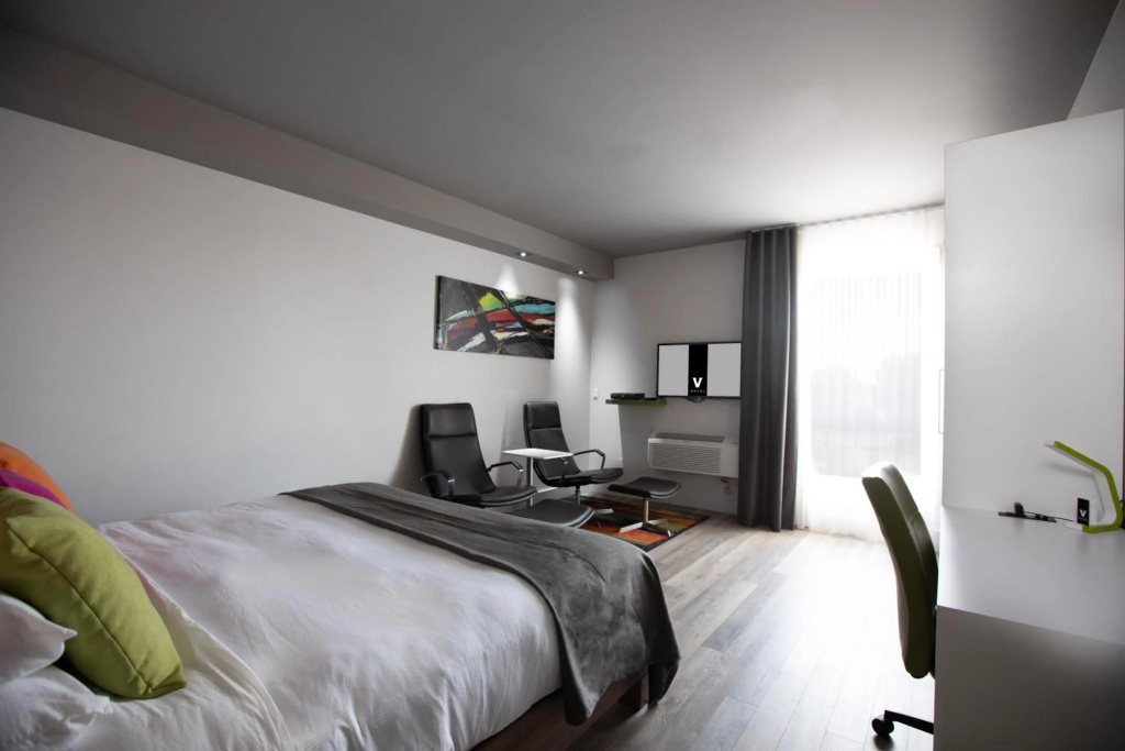 Hotel V — 3