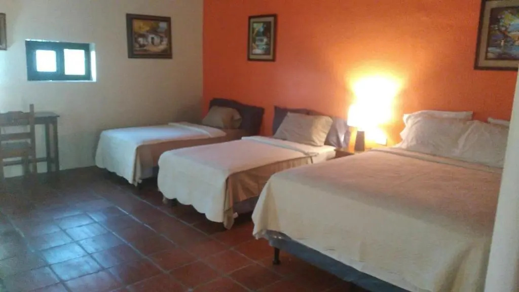 Standard Triple room with mountain view