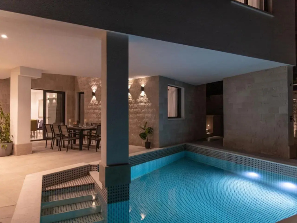 Luxury Villa Trogir 3 with private pool, jacuzzi and gym by the beach on Ciovo - Okrug Donji - фото 14
