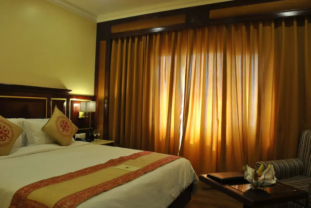 Dynasty Hotel - Chambres