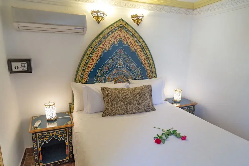 1 Bedroom Standard Double room with courtyard view (full double bed)