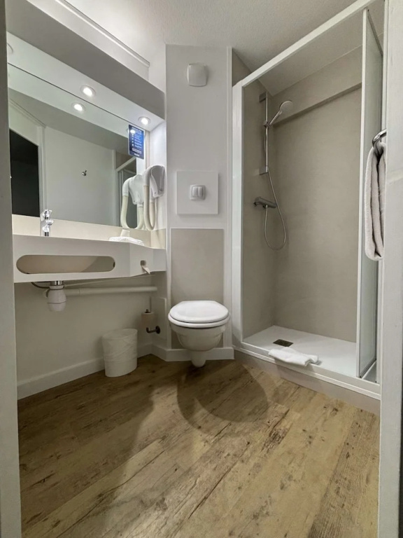 Kyriad NIORT - Espace Mendes-France - Chambres
