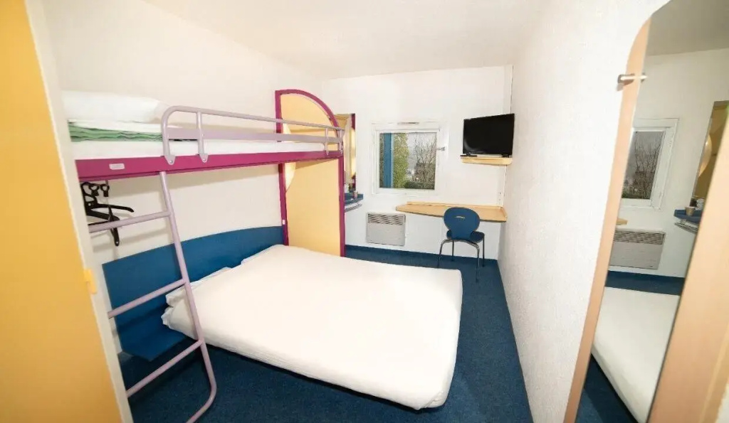 Voir la photo 3 — Accueil Hotel Besançon