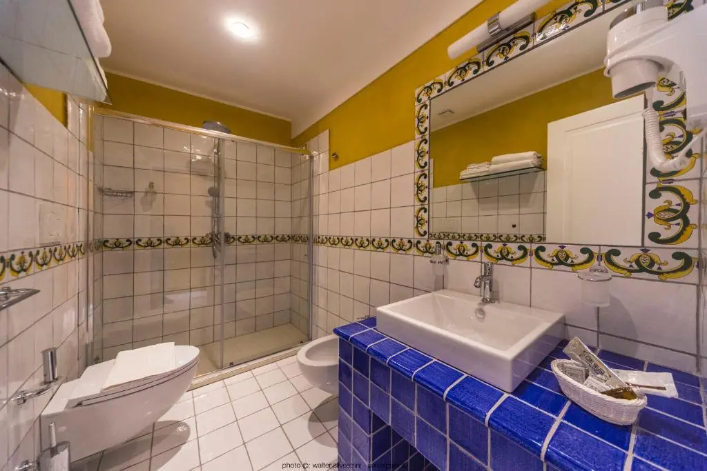 Classic Double room (full double bed)