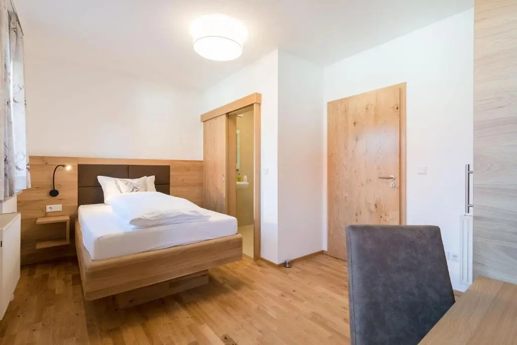Gasthof-Pension Brauner Hirsch - Chambres