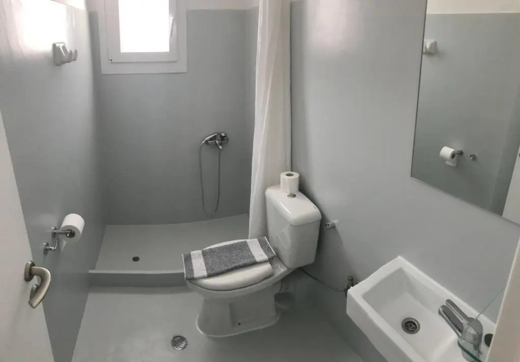 Standard Double room with balcony (full double bed)