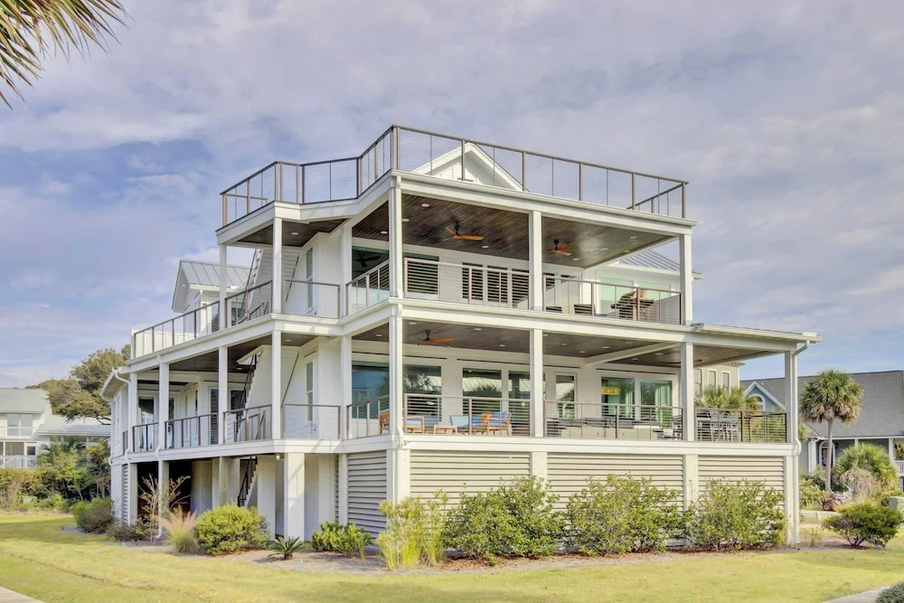 7 Beachwood East by Avantstay Ocean Views, Hot Tub, 7bdr