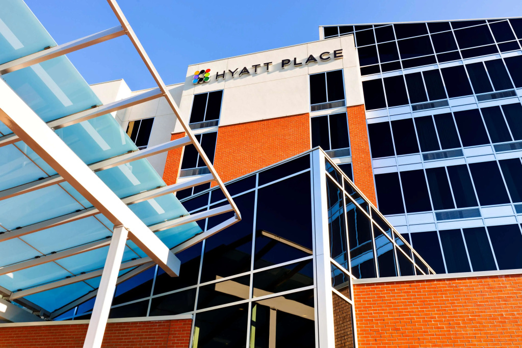 Hyatt Place Garden City — фото