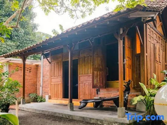 Ethnic Room at Omah Limasan by Omah Bungah in Sleman