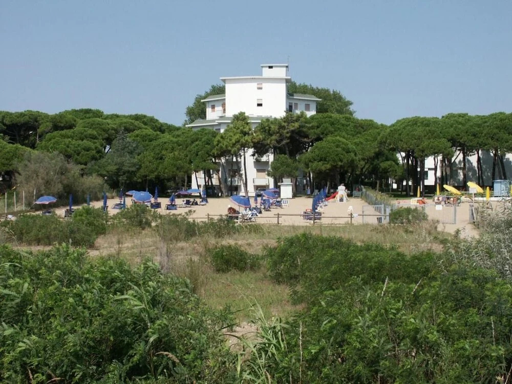 Beach & Waterfront