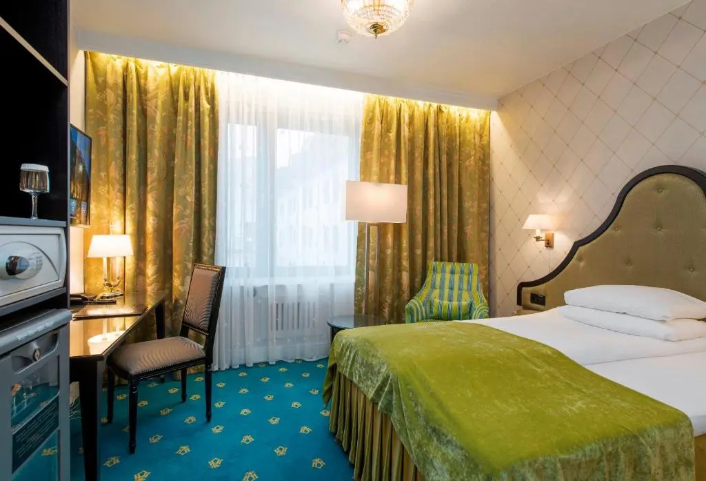 Hotel Bristol - Chambres