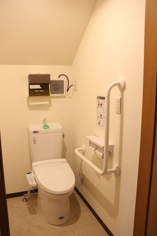 gallery_image_hidden_35