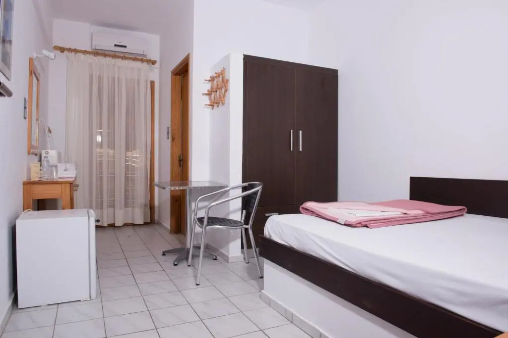 Alexander Beach Hotel - Chambres