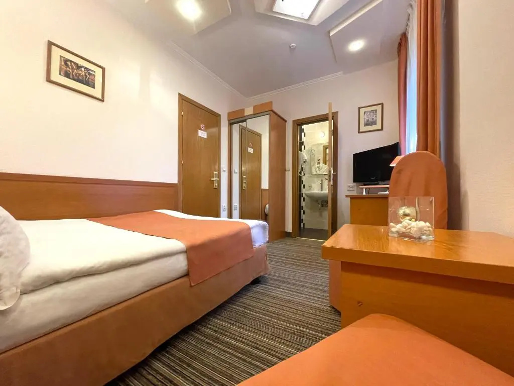 Eney Hotel - Chambres