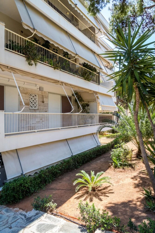 Elegant apartment - Vouliagmeni