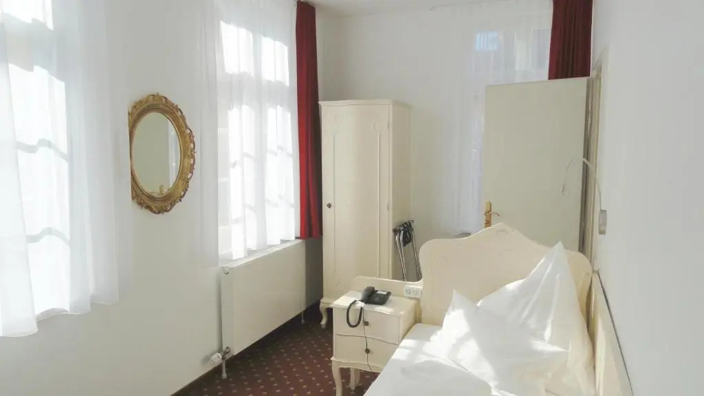 Hotel Einhorn - Chambres