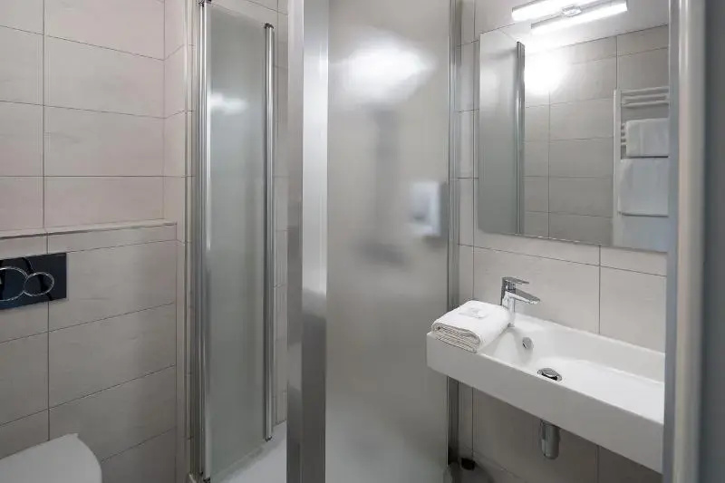 Hotel l'Ortega Rennes Aeroport - Chambres