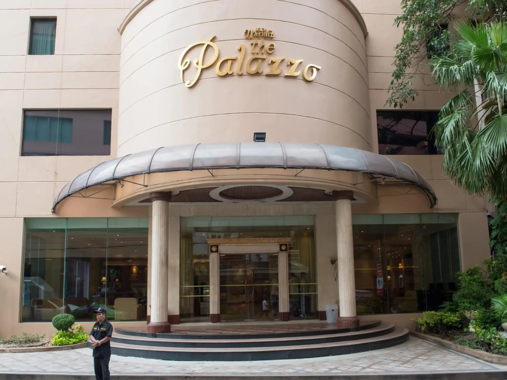 The Palazzo Hotel — фото