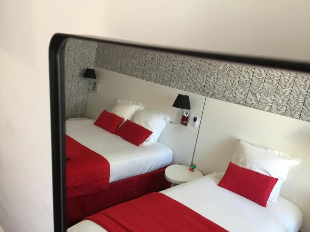 Standard Triple room