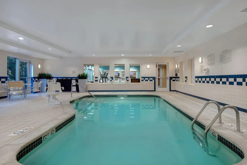 Fairfield Inn & Suites by Marriott Detroit Metro Airport Romulus - Général