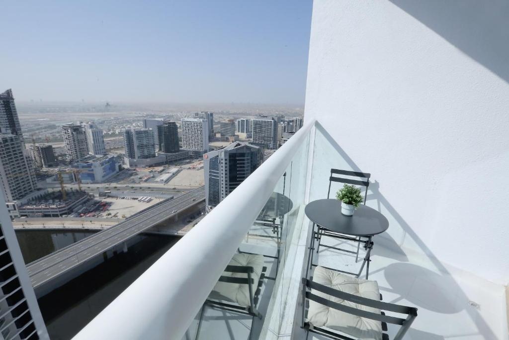 Balcony & Terrace
